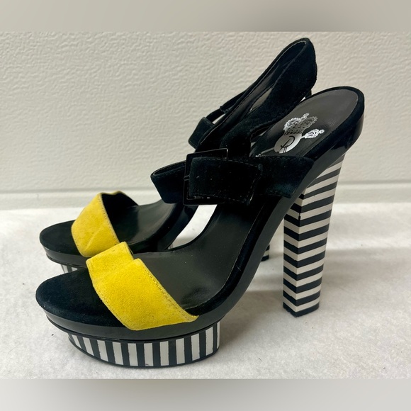 Red or Dead Women’s Heels - Picture 1 of 5